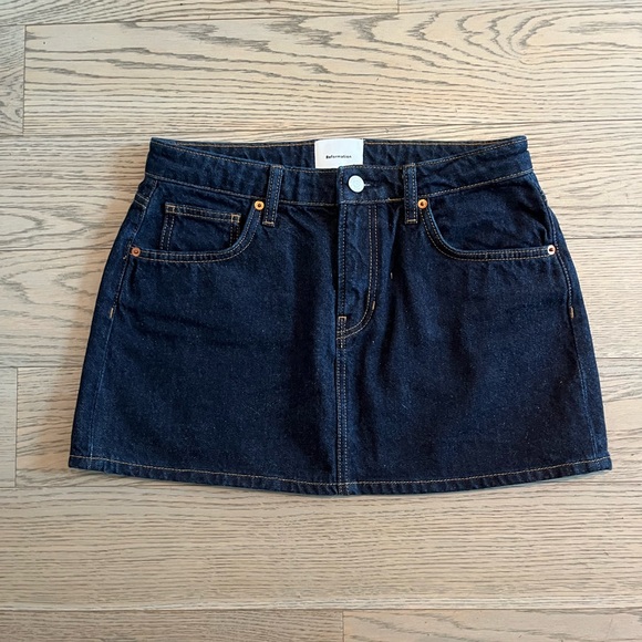 SOLD Reformation Hazel Low Rise Denim Mini Skirt - Picture 4 of 5